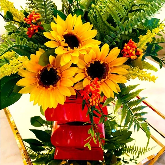 Spring/Summer Floral Arrangement , Sunflower Faux Floral Arrangement. - Picture 6 of 7